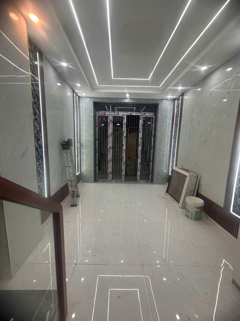 NHÀ 2 TẦNG – KINH DOANH TỐT – CHỈ 2,7 TỶ